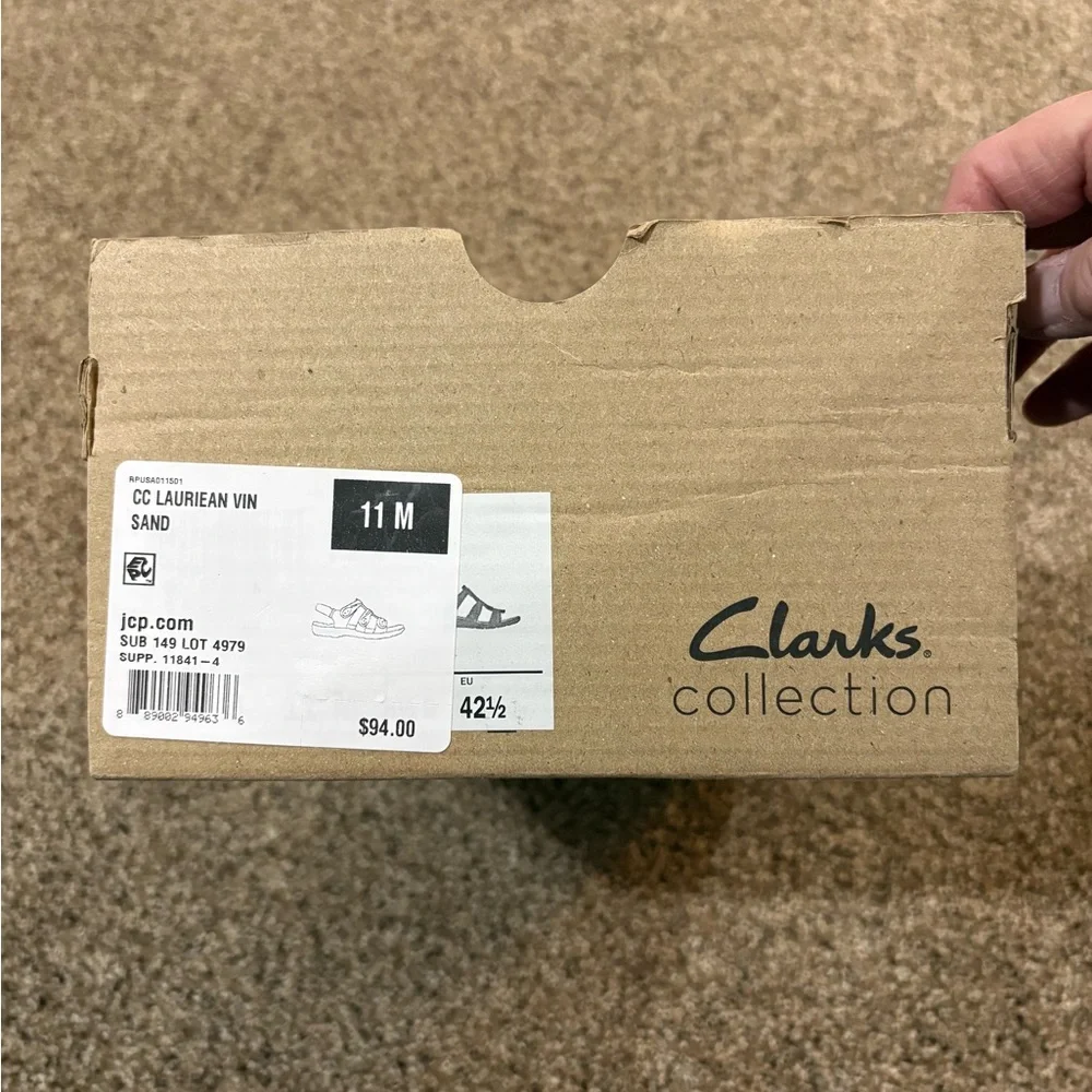 Clarks women’s Cream Strap Sandals - Picture 3 of 8